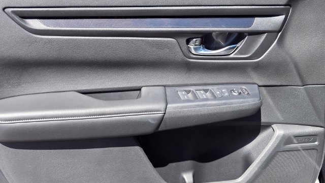 Used 2025 Honda CR-V EX image 15