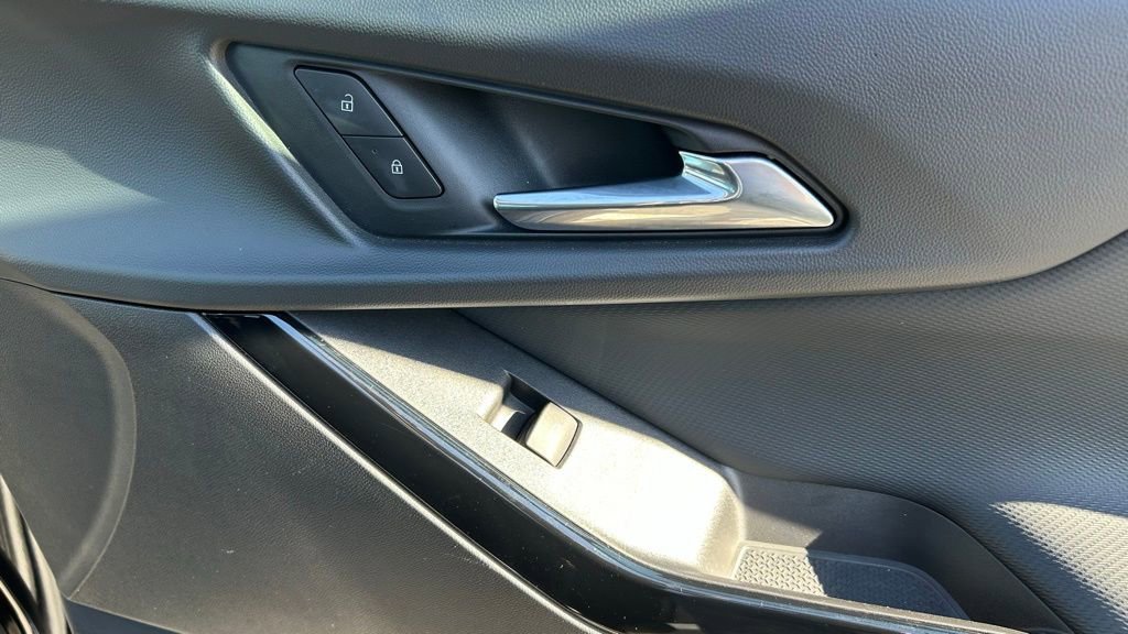 Used 2025 Chevrolet Equinox LT image 10