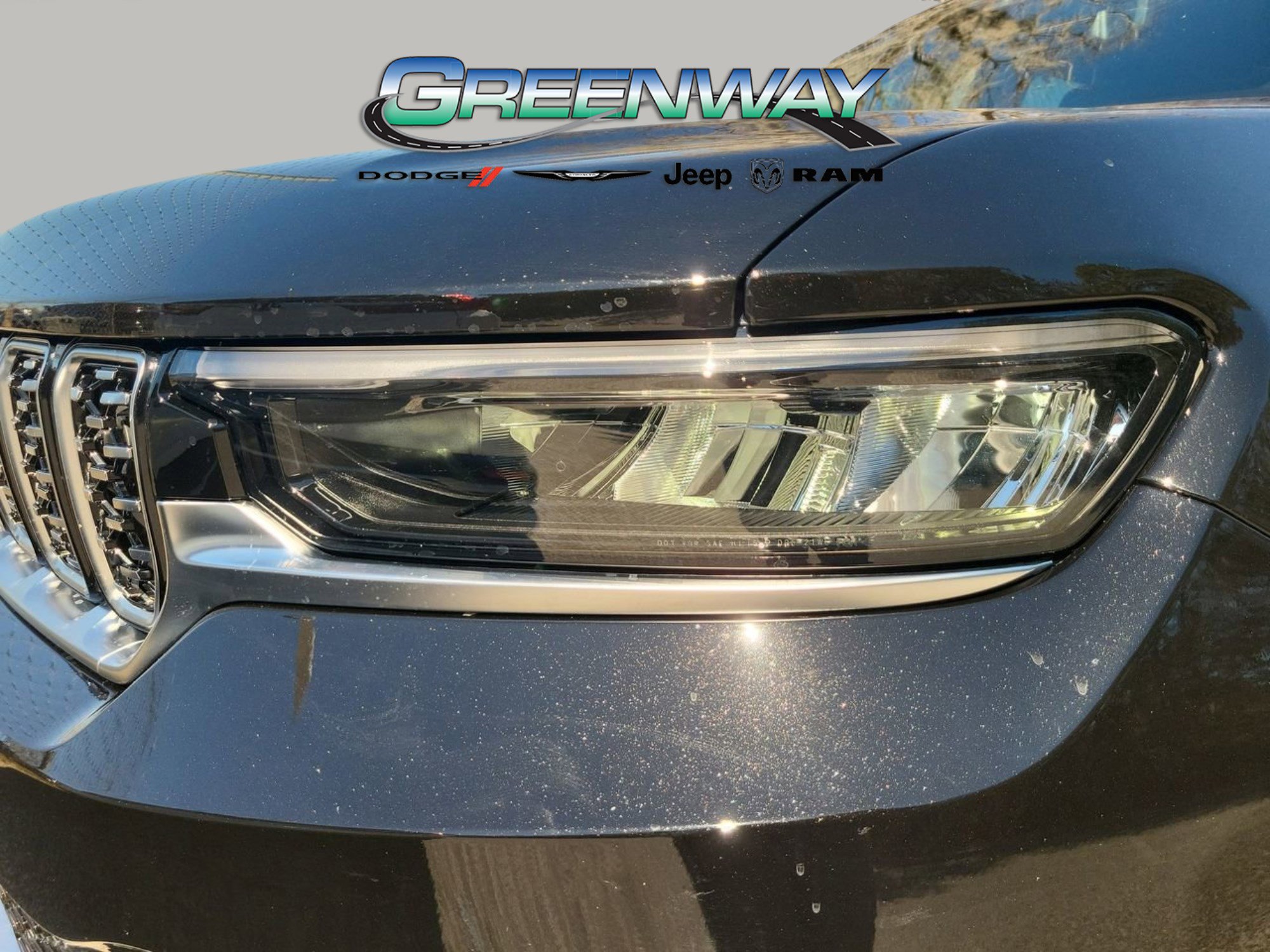 Used 2024 Jeep Grand Cherokee Summit image 5