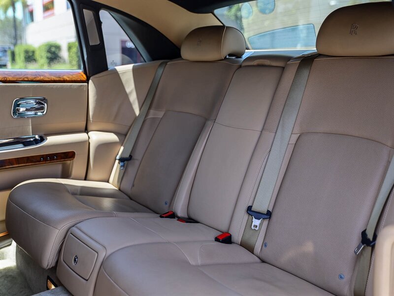 Used 2012 Rolls-Royce Ghost Extended Wheelbase RWD image 28