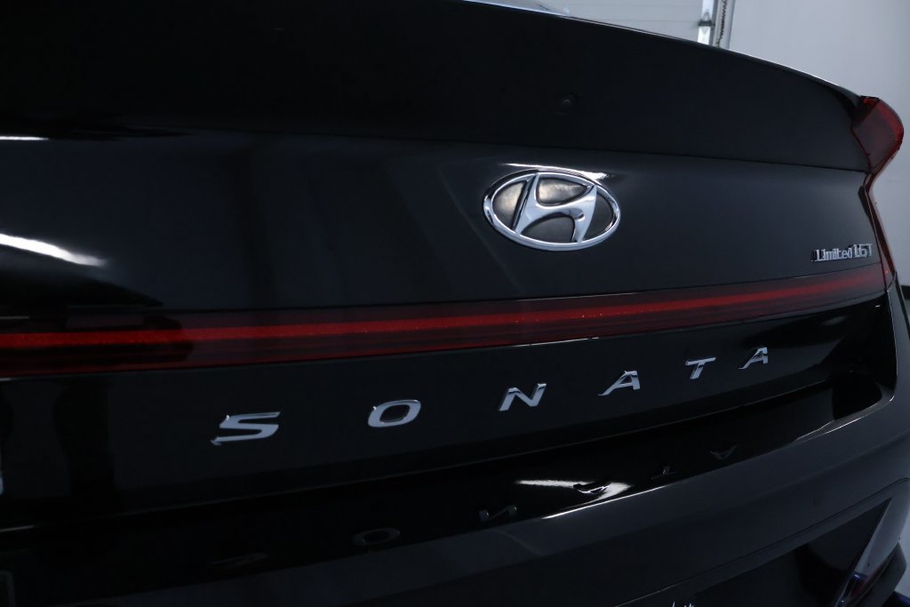 Used 2020 Hyundai Sonata Limited FWD image 9