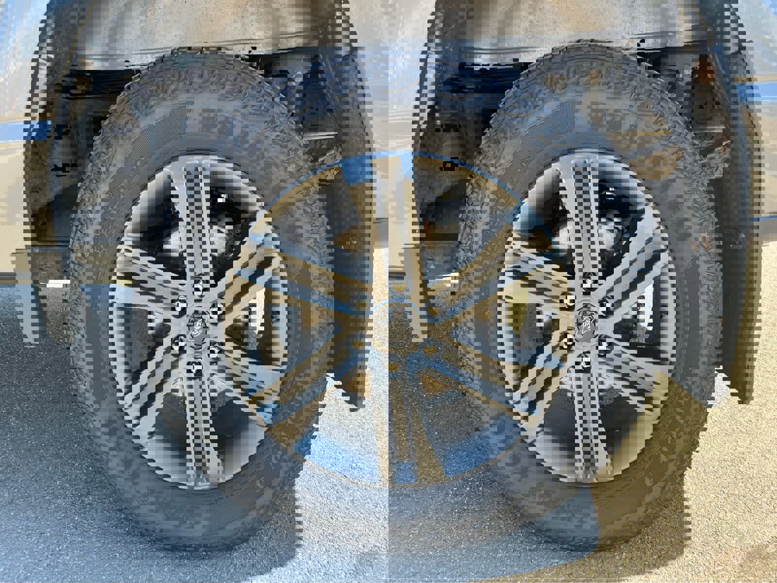 Used 2022 Ford F150 Lariat w/ Equipment Group 502A High image 14