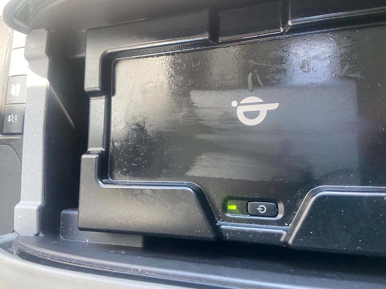 Used 2020 Toyota Highlander XLE image 14