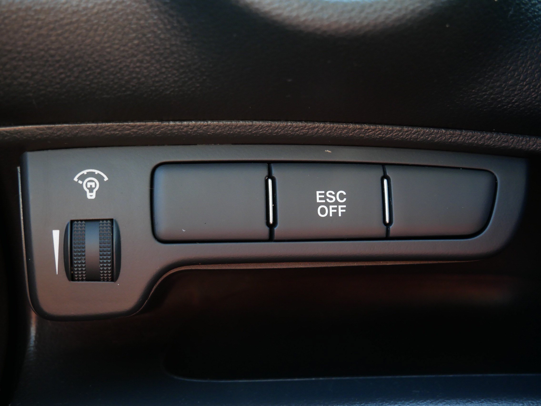 Used 2008 Kia Rondo LX w/ Convenience Pkg FWD image 27