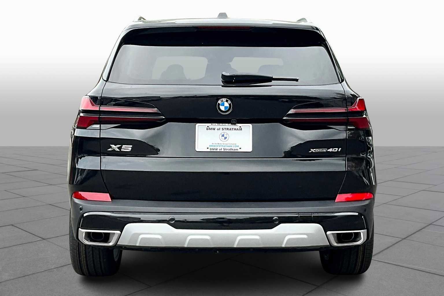 New 2026 BMW X5 xDrive40i w/ Premium Package AWD/4WD image 4