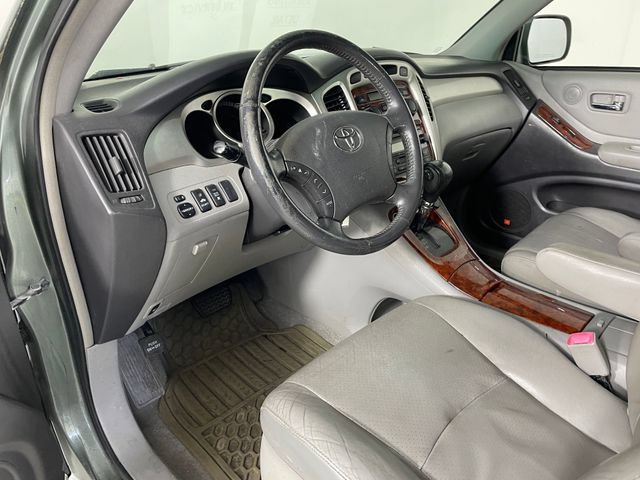 Used 2007 Toyota Highlander Limited w/ Extra Vale Pkg #3 AWD/4WD image 3