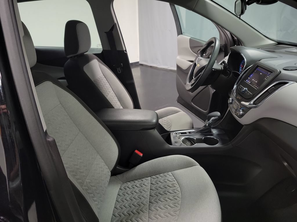 Used 2023 Chevrolet Equinox LS w/ Midnight Edition FWD image 21