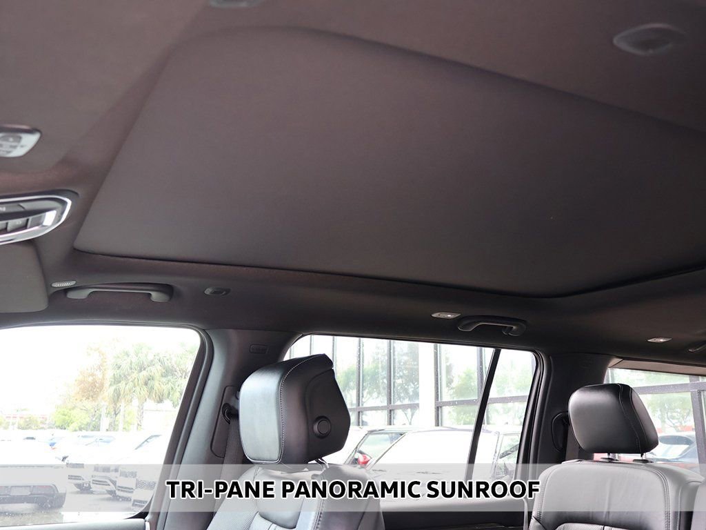 Used 2022 Jeep Wagoneer Series II w/ Premium Group I image 4