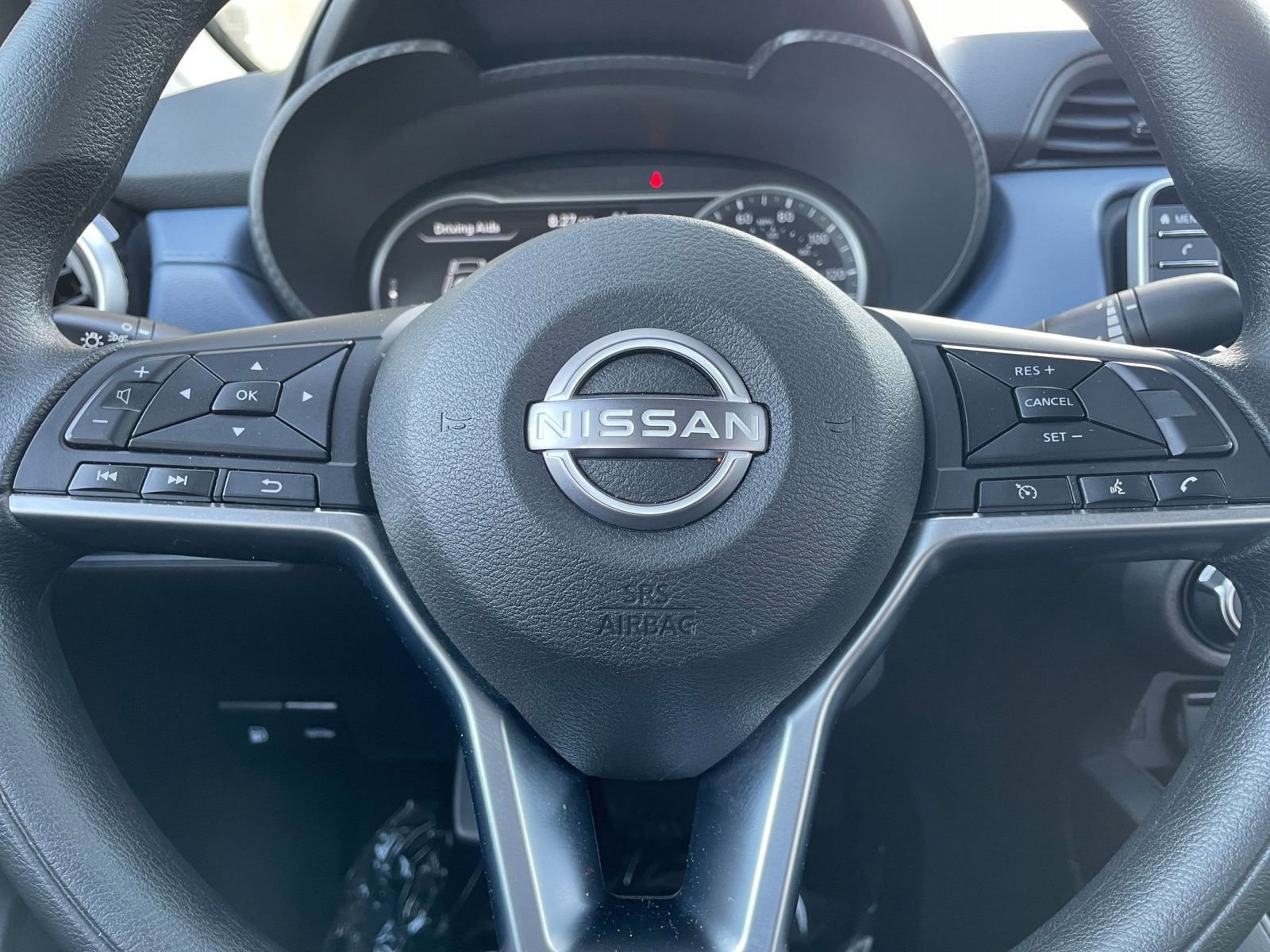 Used 2025 Nissan Versa SV image 27