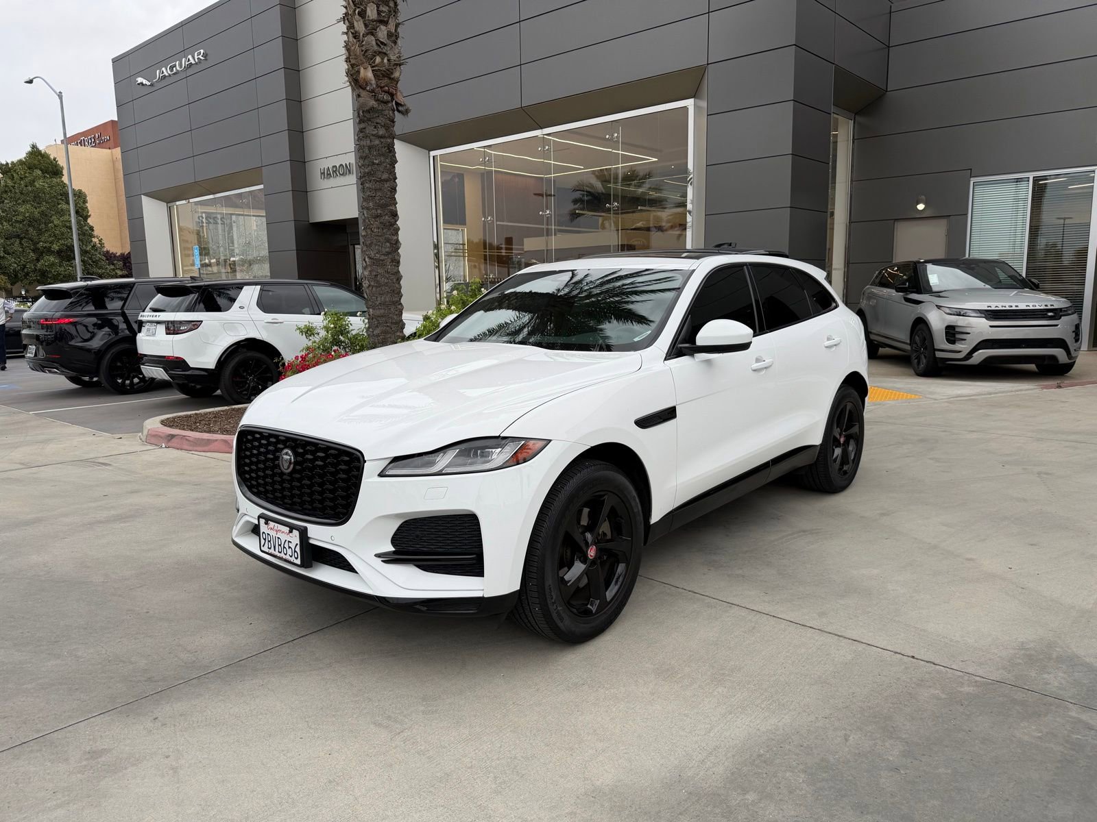 Used 2022 Jaguar F-PACE S image 1