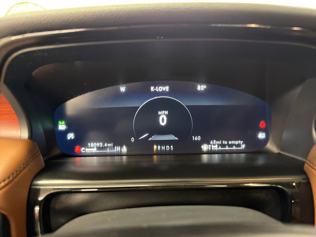 Used 2022 Lincoln Nautilus Reserve w/ Equipment Group 201A image 23