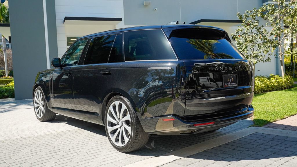 Used 2023 Land Rover Range Rover Long Wheelbase Autobiography AWD/4WD image 16