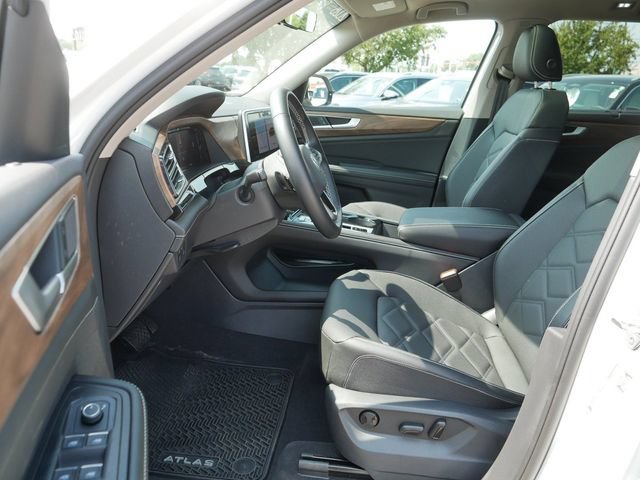 Certified 2026 Volkswagen Atlas SE w/ Panoramic Sunroof Package AWD/4WD image 13