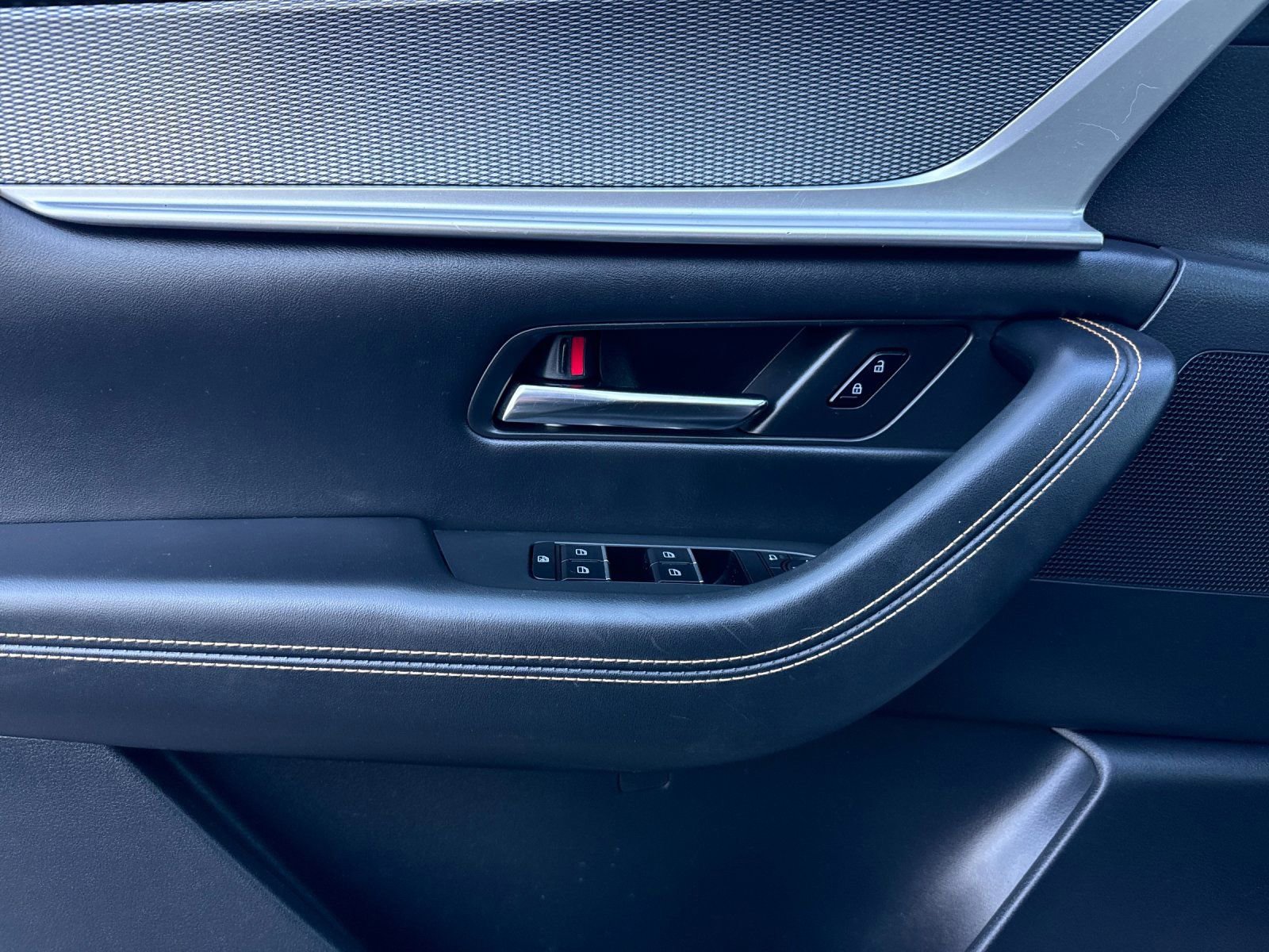 Used 2024 MAZDA CX-90 3.3 Turbo w/ Premium Package image 10