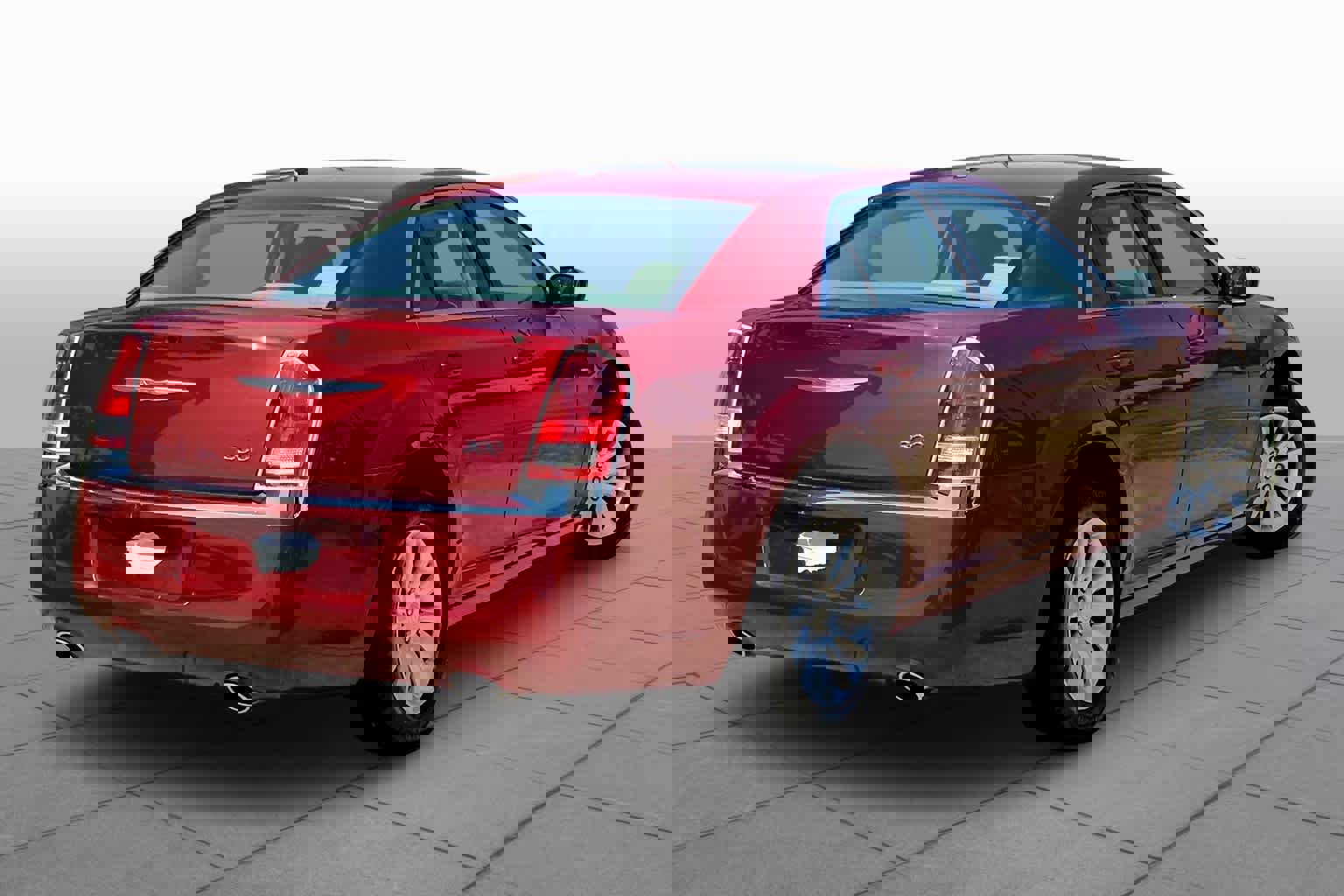 Used 2014 Chrysler 300 image 12