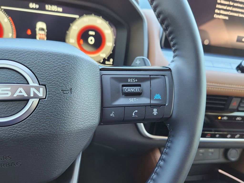 Used 2025 Nissan Rogue Platinum w/ Platinum Premium Package image 27