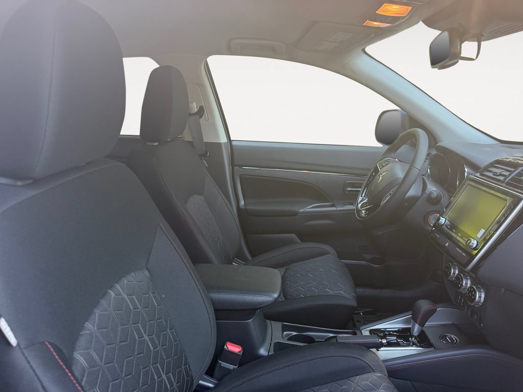 New 2026 Mitsubishi Outlander Sport LE AWD/4WD image 15