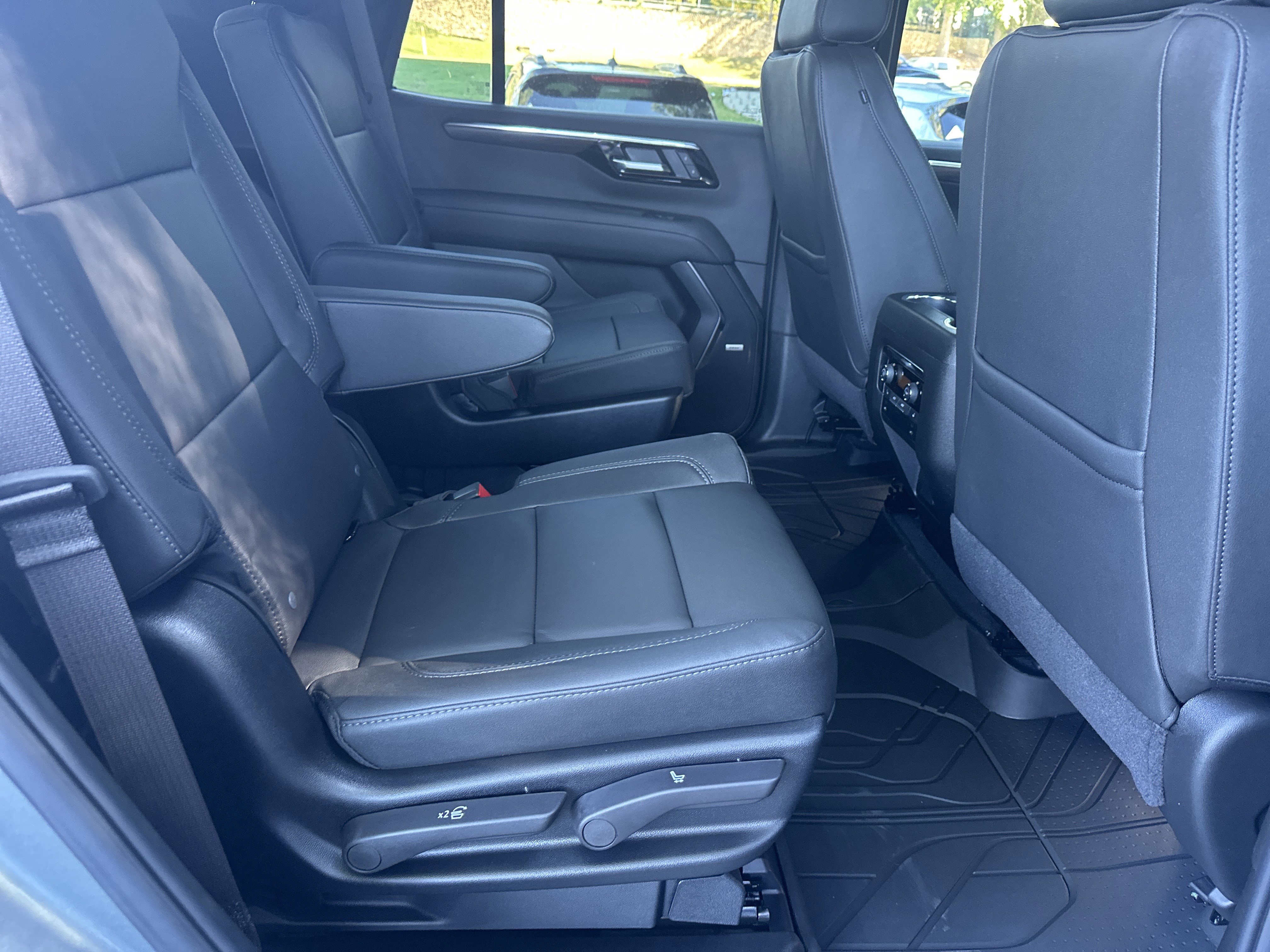 New 2026 Chevrolet Tahoe LT w/ Comfort Package image 15