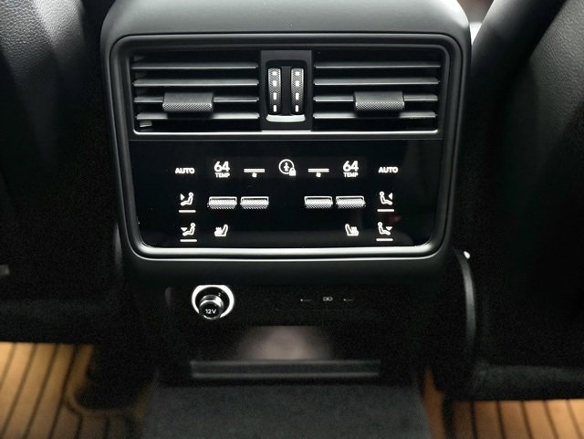 Used 2024 Porsche Cayenne Coupe image 33