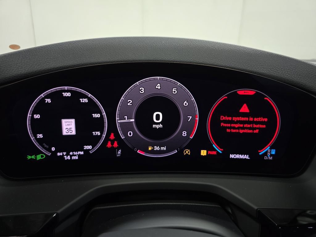 Certified 2025 Porsche Panamera RWD image 15