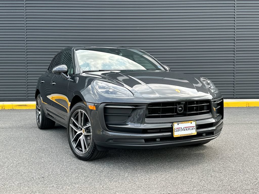 New 2026 Porsche Macan AWD/4WD image 7