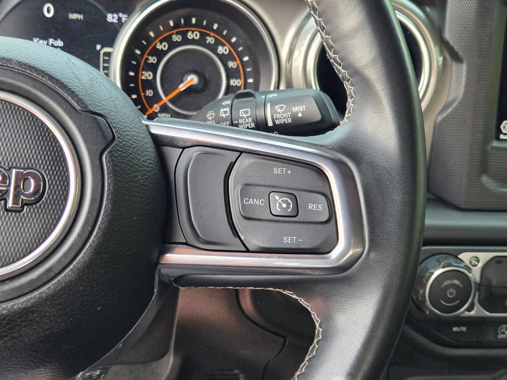 Used 2018 Jeep Wrangler Unlimited Sahara AWD/4WD image 24