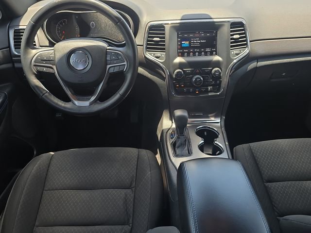 Used 2018 Jeep Grand Cherokee Laredo image 15