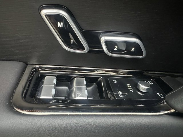 Used 2023 Land Rover Range Rover Sport SE image 15