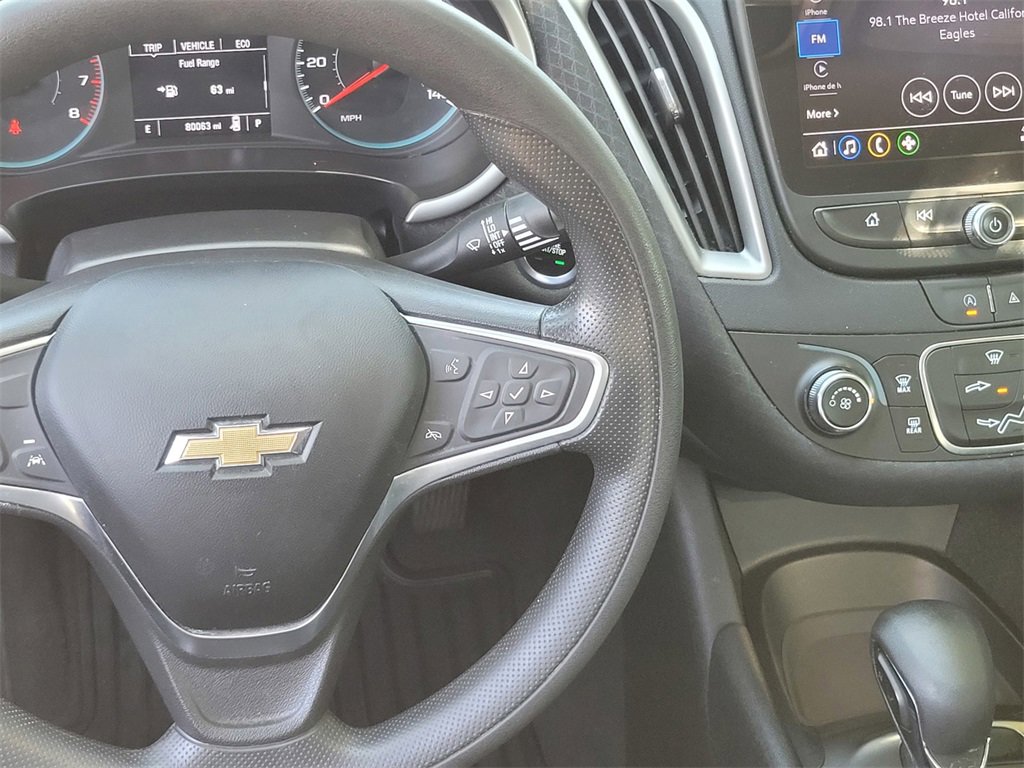 Used 2023 Chevrolet Malibu LS image 18