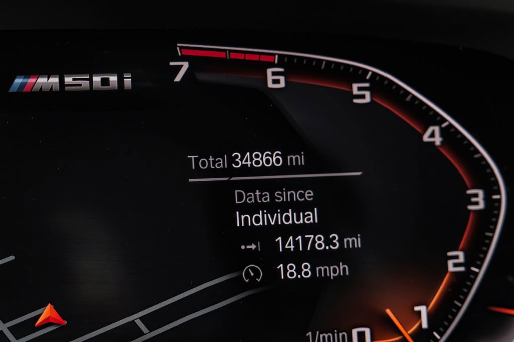 Used 2020 BMW X6 M50i w/ Premium Package AWD/4WD image 19