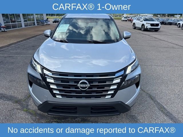 Used 2024 Nissan Rogue SV FWD image 2