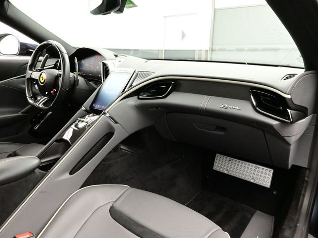 Used 2023 Ferrari Roma image 13