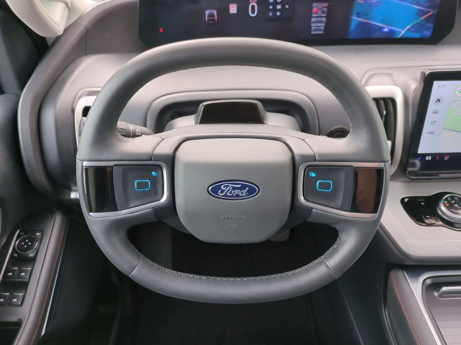 Used 2025 Ford Expedition Active AWD/4WD image 24