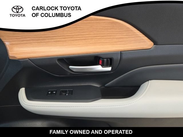 Used 2026 Toyota Grand Highlander AWD image 21