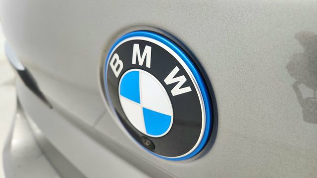 Used 2023 BMW i7 xDrive60 image 16