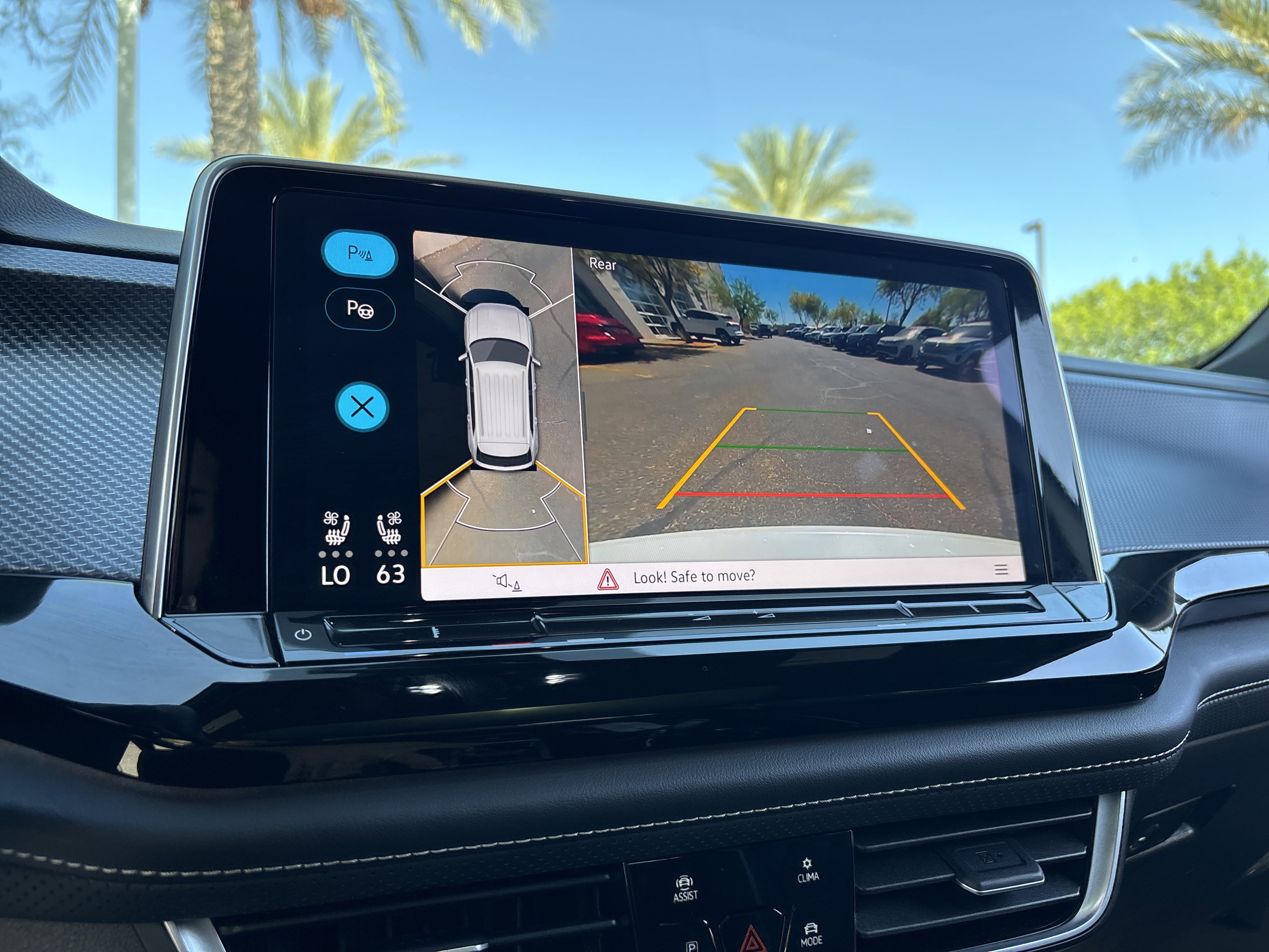 Used 2025 Volkswagen Atlas Cross Sport SEL Premium R-Line image 22