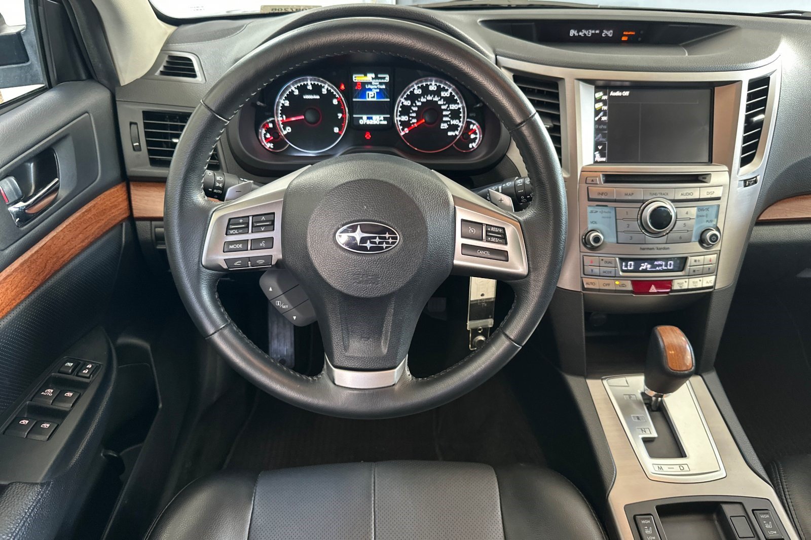 Used 2013 Subaru Outback 2.5i Limited AWD/4WD image 18