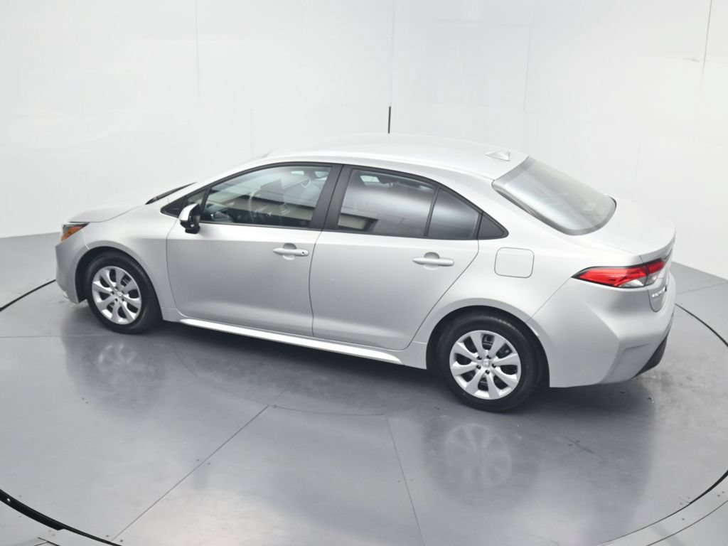Used 2023 Toyota Corolla LE FWD image 45