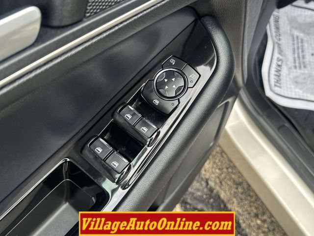 Used 2017 Ford Edge SEL w/ Utility Package FWD image 12