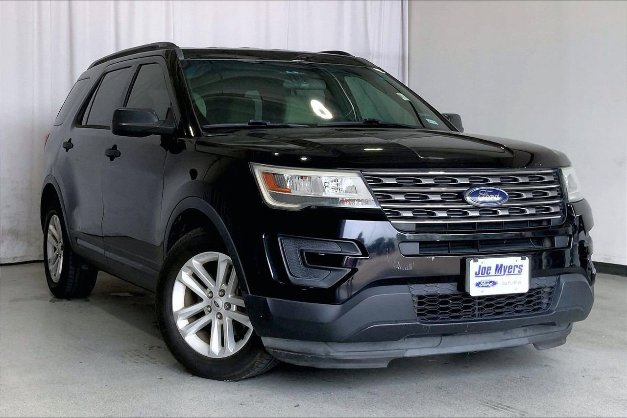 Used 2017 Ford Explorer FWD image 1