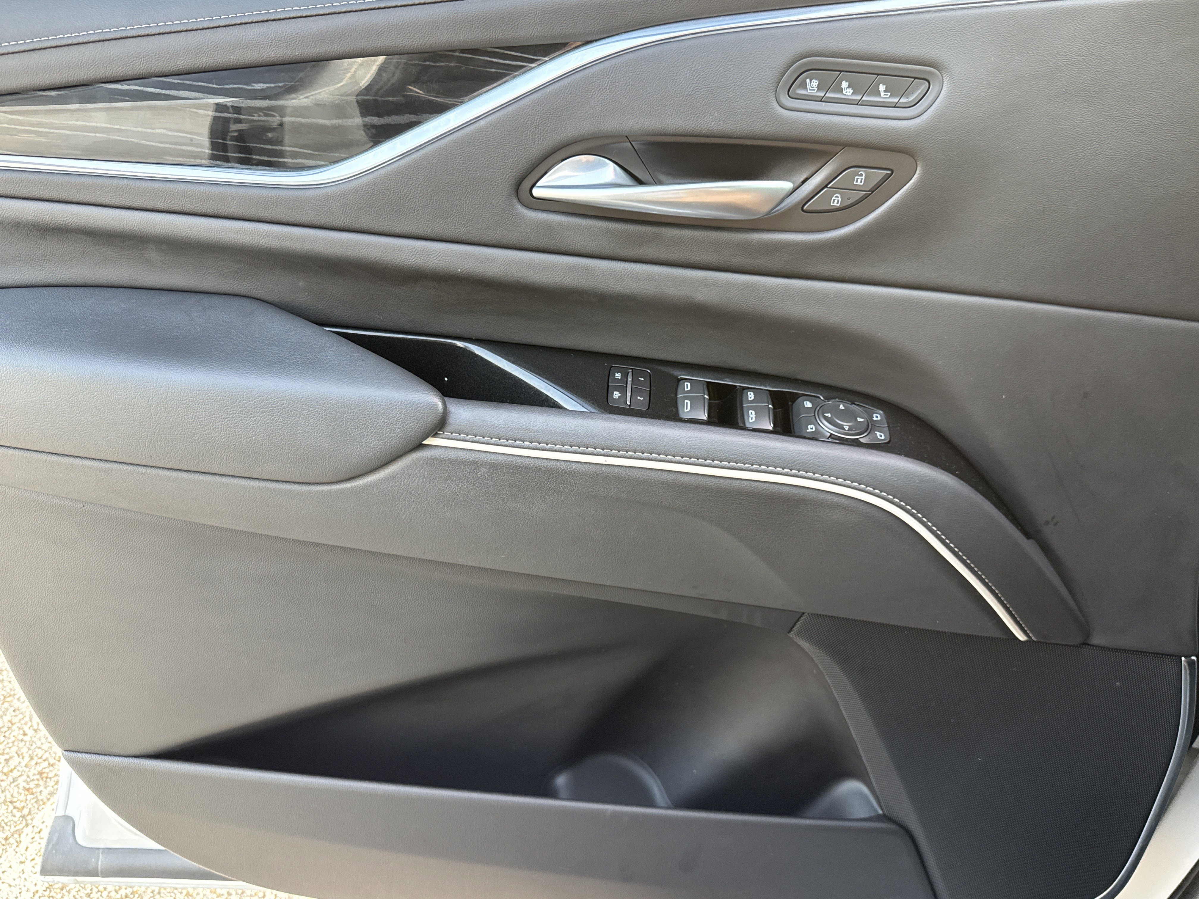 Used 2023 Cadillac Escalade Sport w/ Touring Package image 13