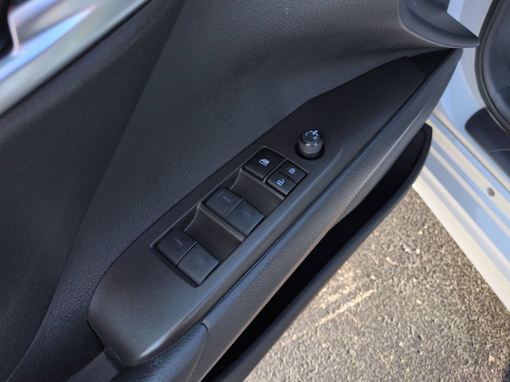 Used 2024 Toyota Camry SE w/ Audio Upgrade Package FWD image 11