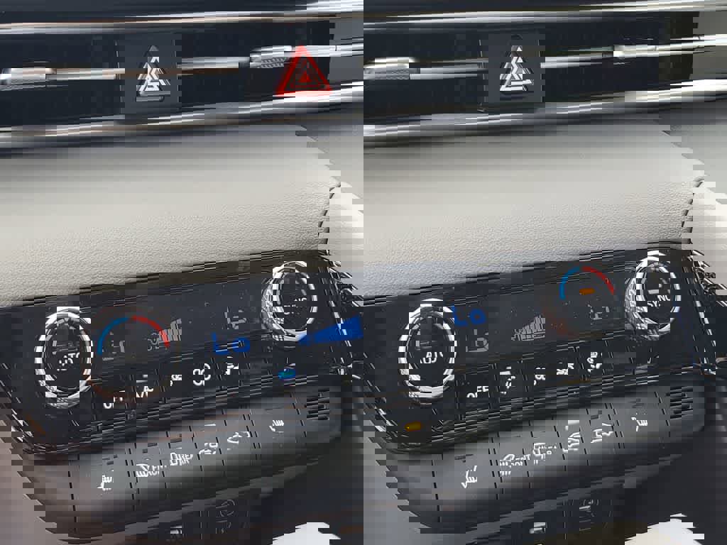 New 2026 Hyundai Elantra SEL Sport Premium image 30