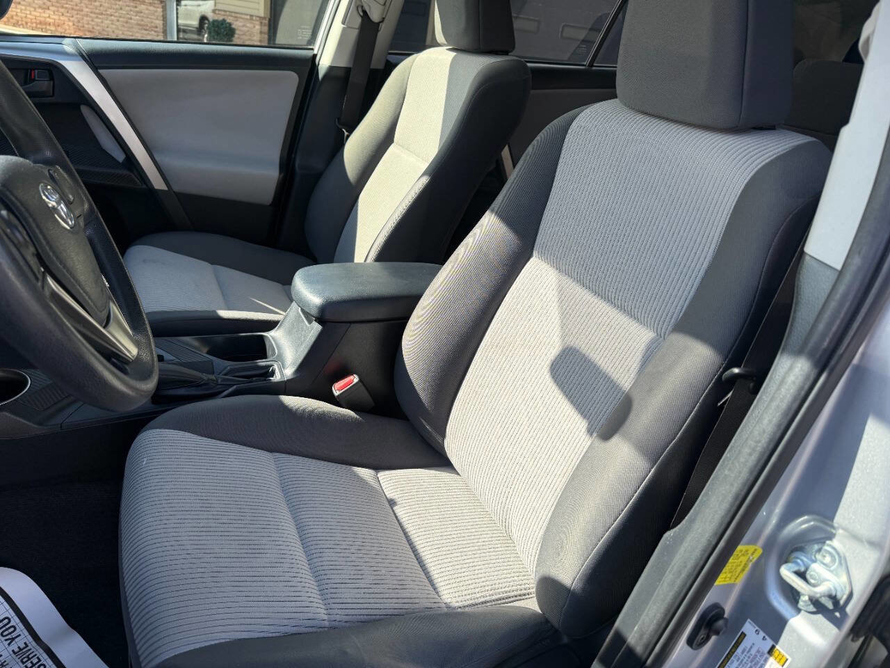 Used 2015 Toyota RAV4 LE image 13