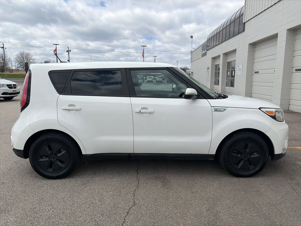 Used 2017 Kia Soul EV FWD image 8