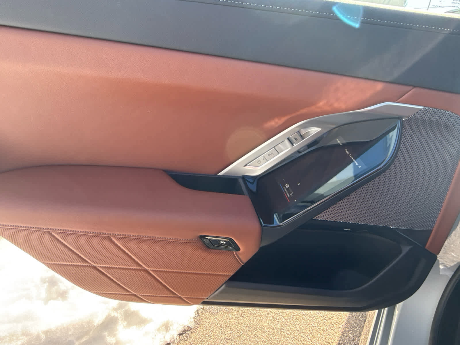 Certified 2025 BMW 760i xDrive w/ Executive Package image 17