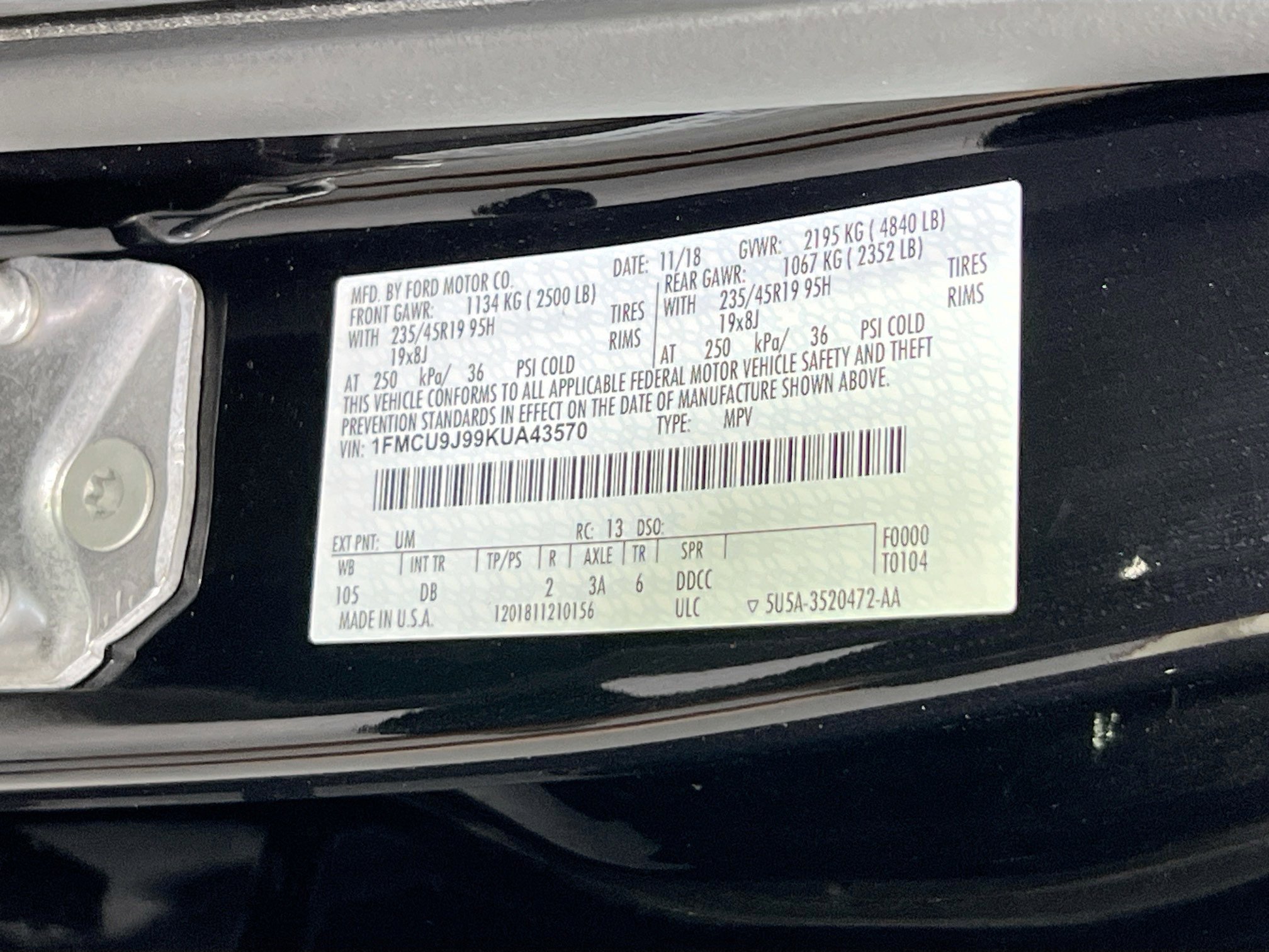 Used 2019 Ford Escape Titanium image 31