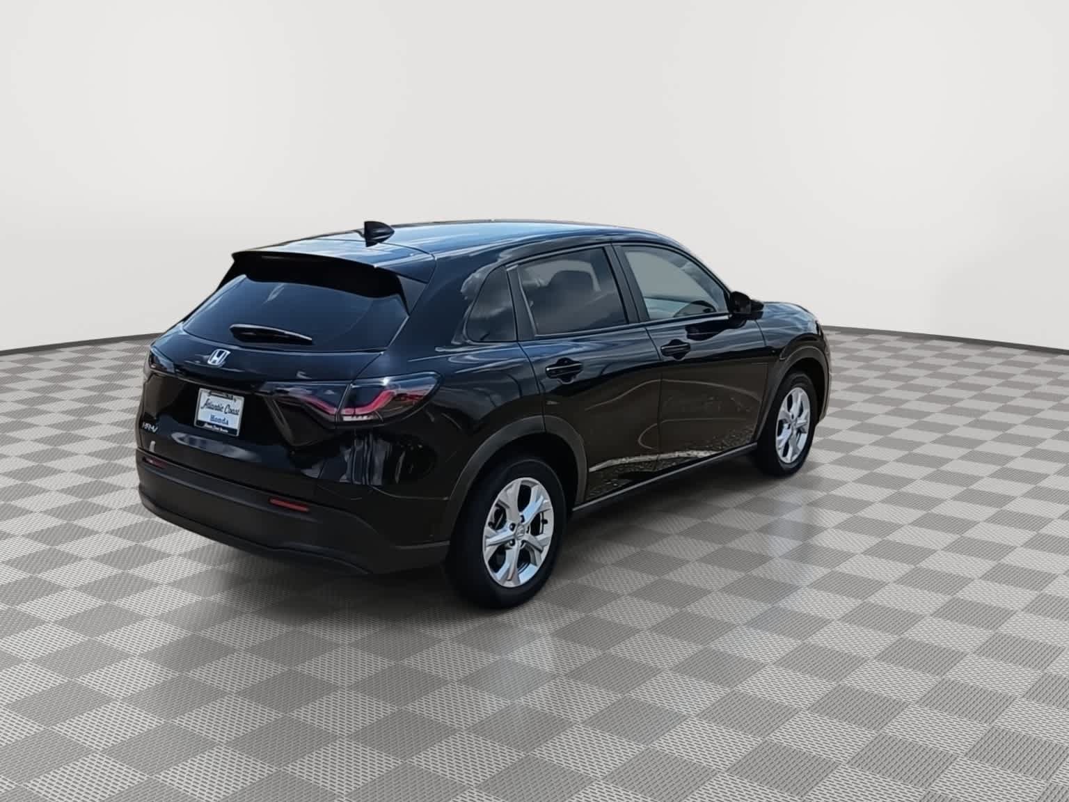Used 2023 Honda HR-V LX image 8