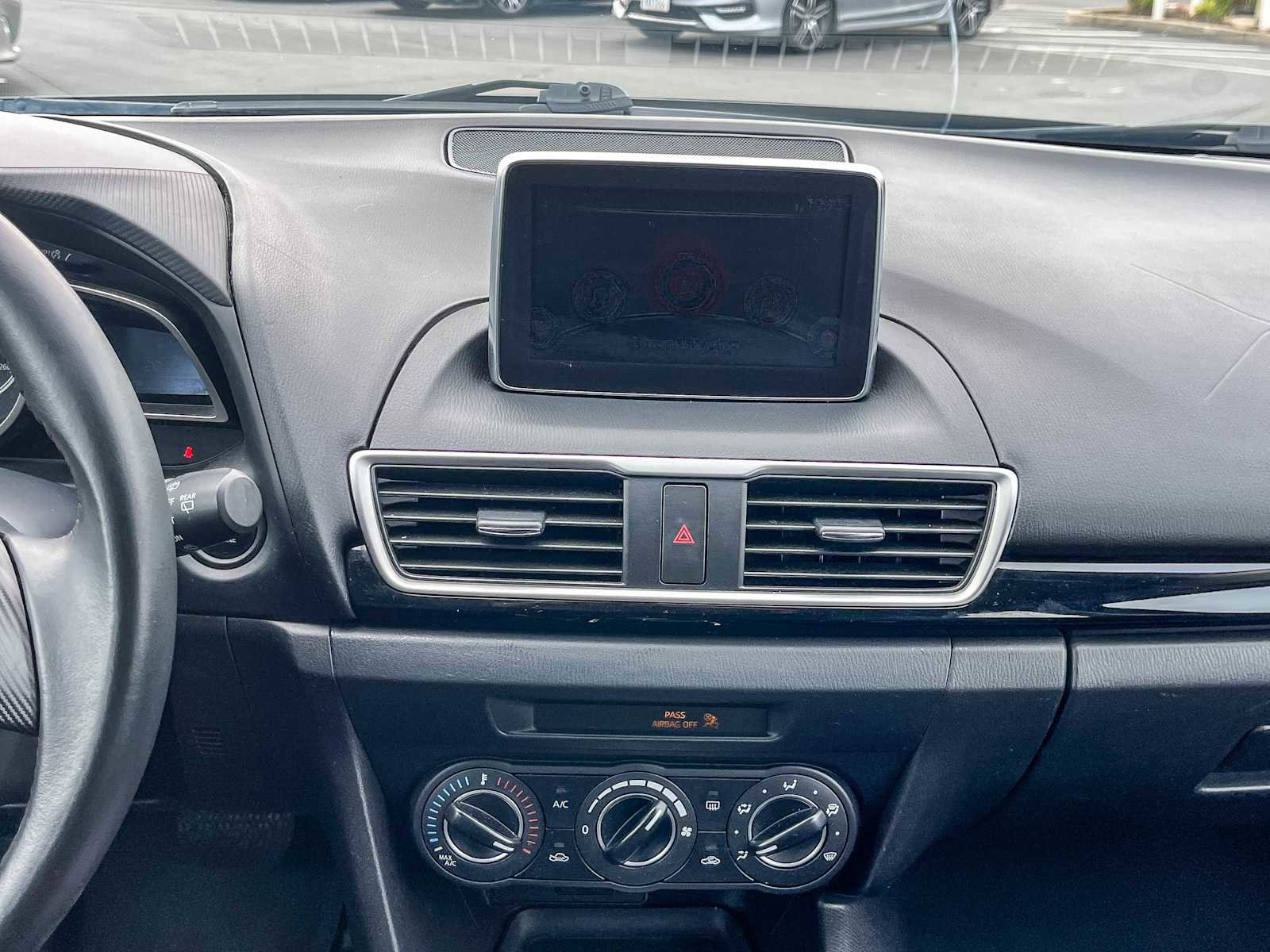 Used 2016 MAZDA MAZDA3 i Touring image 12