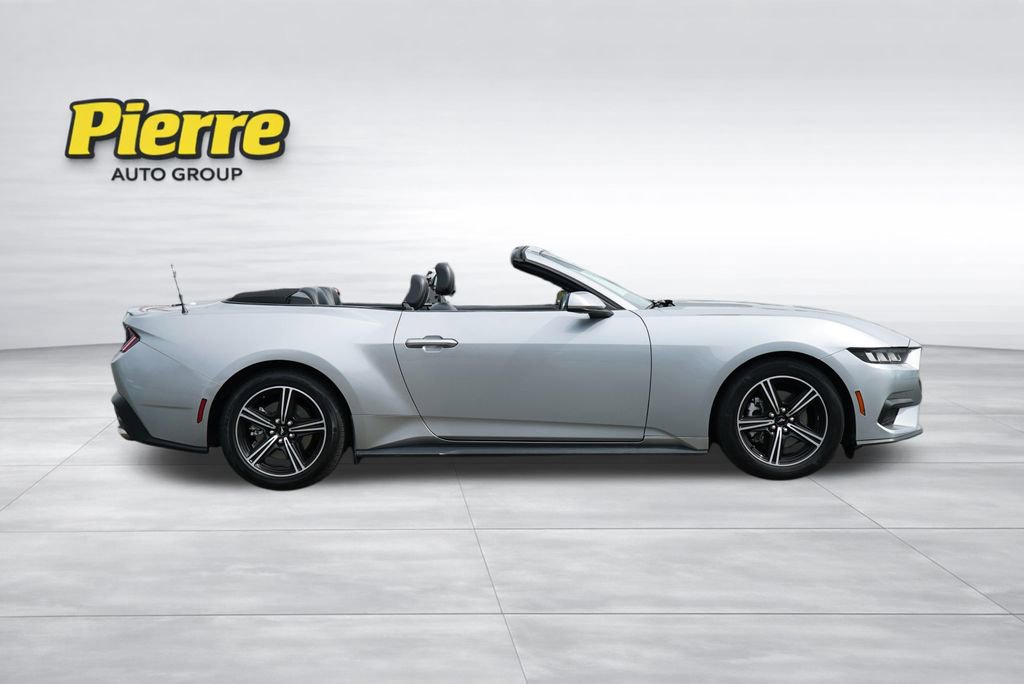 Used 2024 Ford Mustang Premium RWD image 4